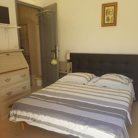 Bed and Breakfast Les Lezards 2 Au Soleil Draguignan Exterior foto