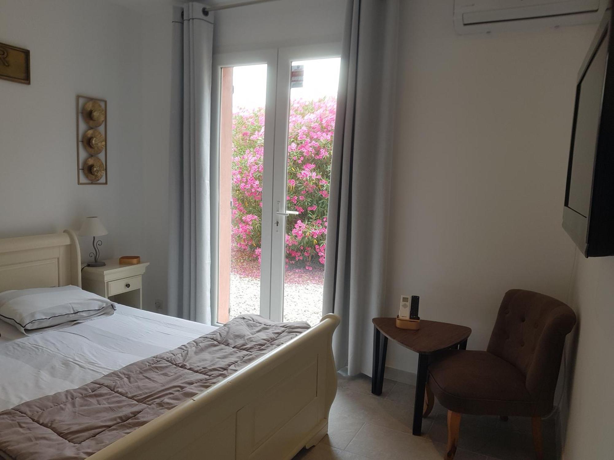 Bed and Breakfast Les Lezards 2 Au Soleil Draguignan Exterior foto