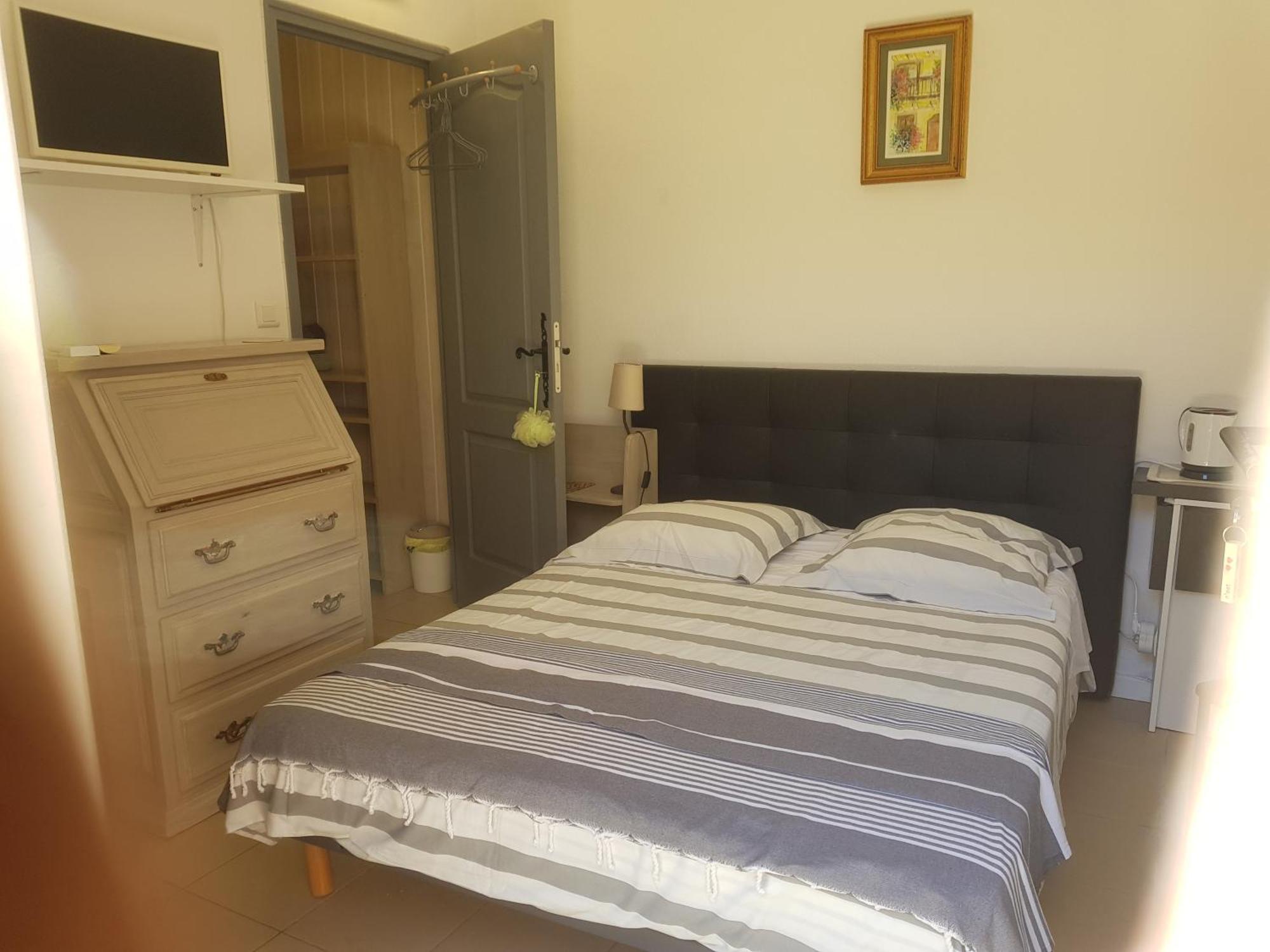 Bed and Breakfast Les Lezards 2 Au Soleil Draguignan Exterior foto