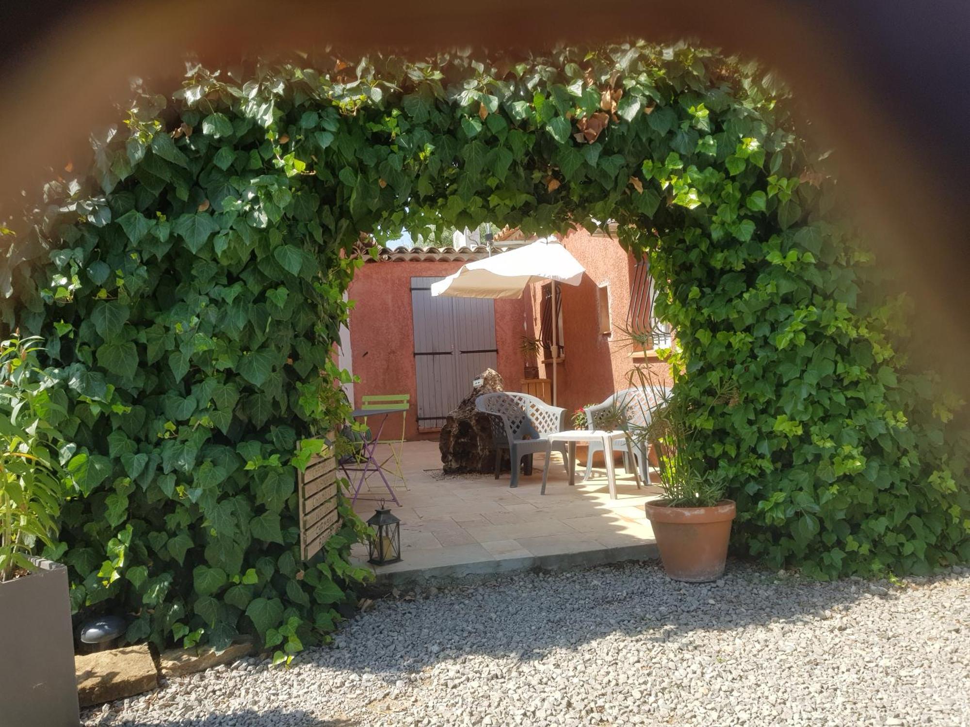 Bed and Breakfast Les Lezards 2 Au Soleil Draguignan Exterior foto
